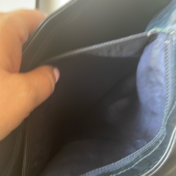 Authentic Gucci Canvas Sherry Line Shoulder Bag. - Picture 14 of 16